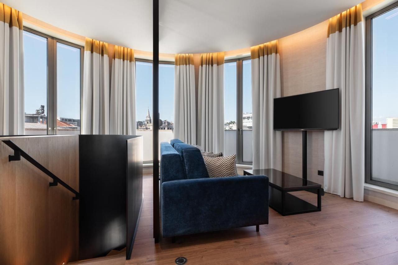 Eurostars Aliados Hotel Porto Bagian luar foto Suite at the Hotel